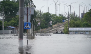 Chersoń pod wodą... Do miasta przybył prezydent Ukrainy! [wideo]